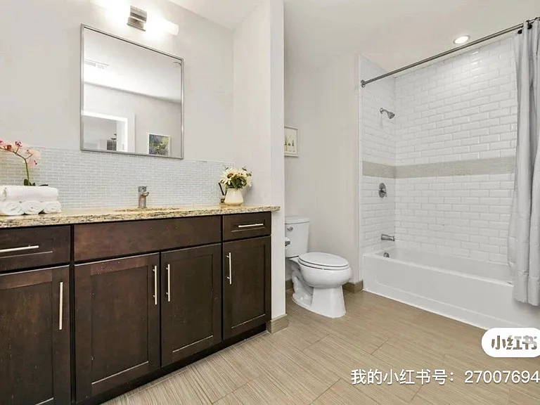 1501 Commonwealth Ave #402 — Photo 2