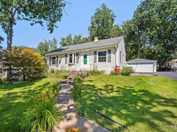149 Edgebrook Rd, Wood Dale, IL 60191