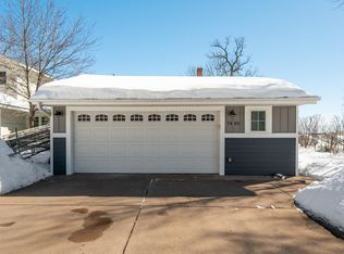 7485 N Shore Cir N, Forest Lake, MN 55025