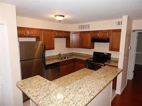 3rd image of 390 Woodside 103 Dr