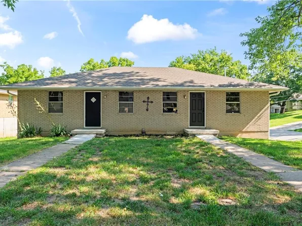 14832 E Nickell Ave, Independence, MO 64050