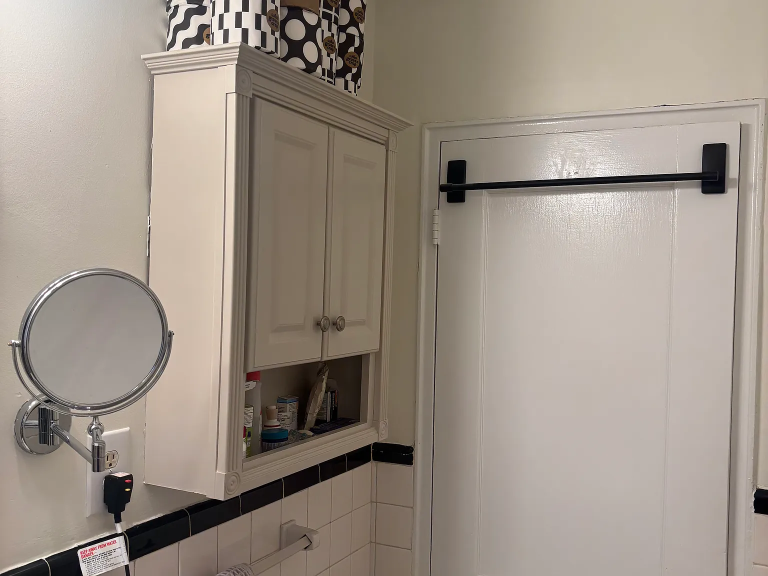 2 bed, 896 sqft, $2,200 — Photo 3