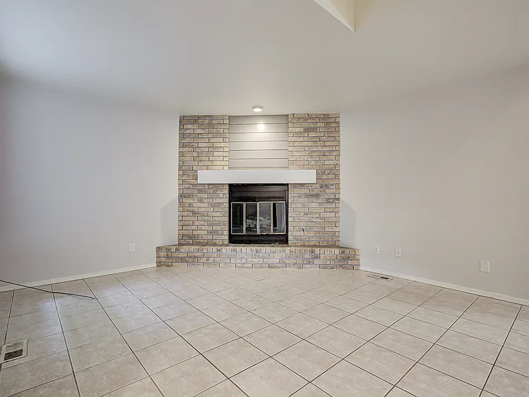 1106 Bluestem Rd — Photo 4