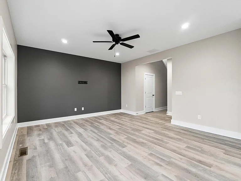 258 N West Hamilton Rd #258 — Photo 10
