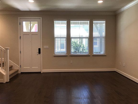 2nd image of 418 Persimmon Cmn Unit 5
