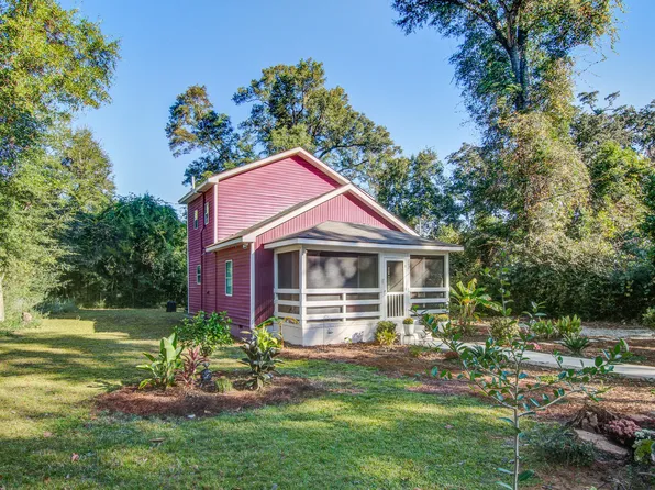 217 Savage St, Walterboro, SC 29488