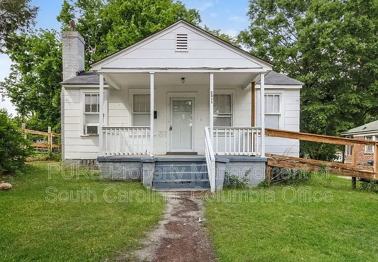 2511 Chestnut St — Photo 1