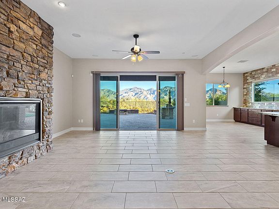 3rd image of 13492 N Silver Cassia Pl
