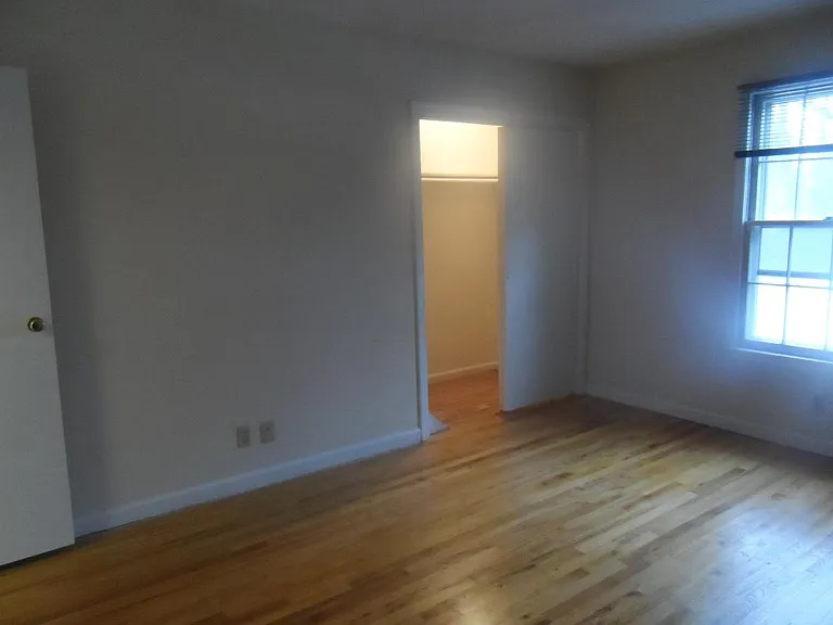 38 Williamsburg Dr — Photo 13