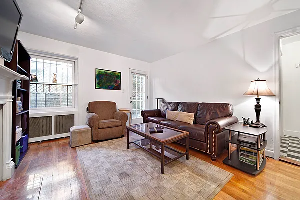 Rented by Town Residential | media 22