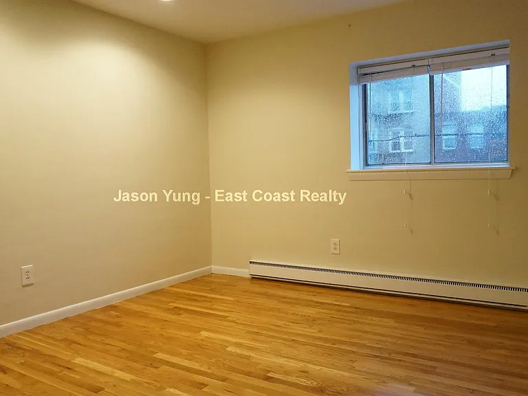15 Euston Rd #12A — Photo 6