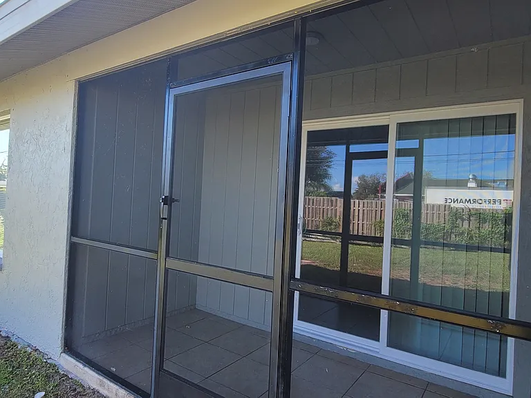 11232 Pendleton Ave — Photo 31