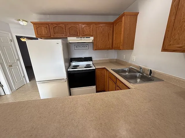Main Street Apartments - 125 — Photo 3