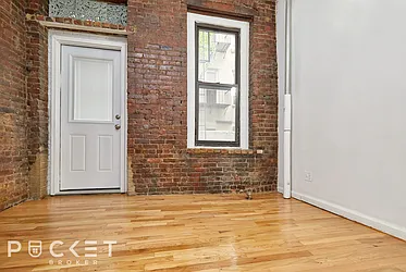 Rented by PocketBroker Inc