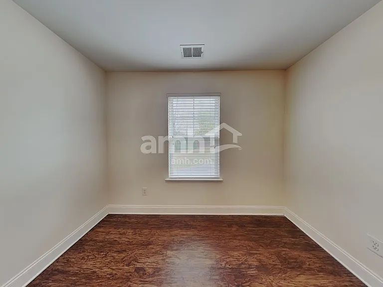 134 McBee St — Photo 20