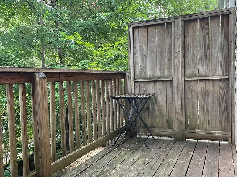 1162 Village Ct SE — Photo 14