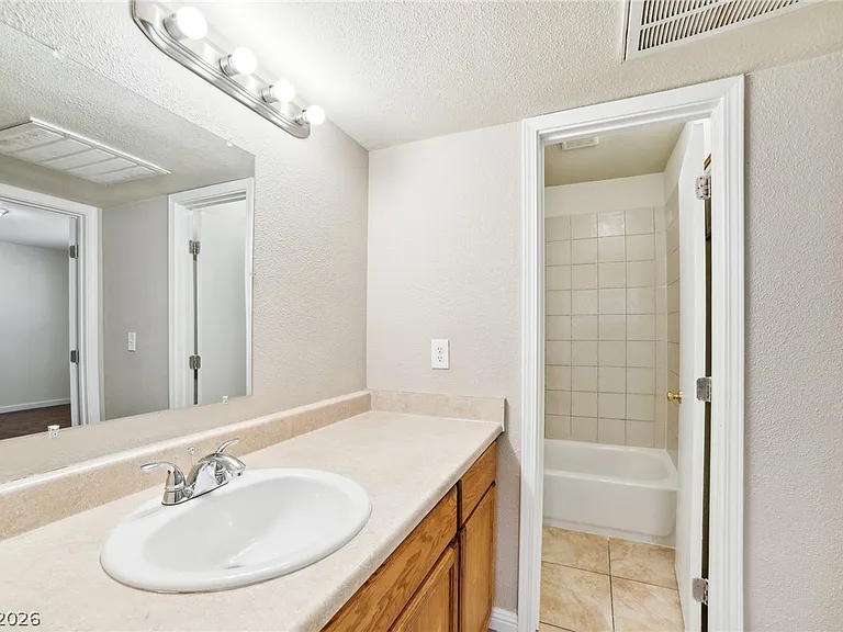 1301 N 23rd St #3 — Photo 10