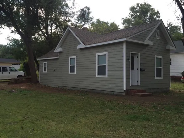 524 N 1st St, Guthrie, OK 73044