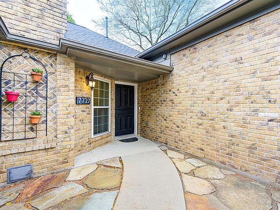 3rd image of 7727 Heathrow Ln