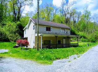 2 Arnold Hollow Rd, Houston, PA 15342