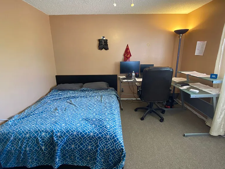 1043 E Loma Vista Dr — Photo 12