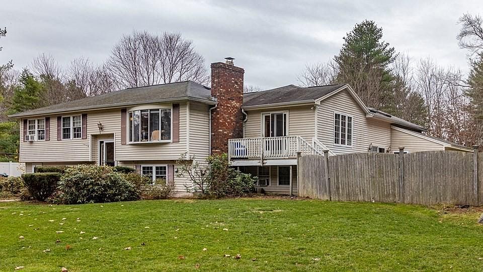 1st image of 17 Luce Cir