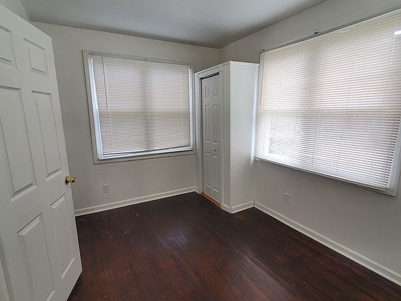 3rd image of 8542 Ironwood St #8542