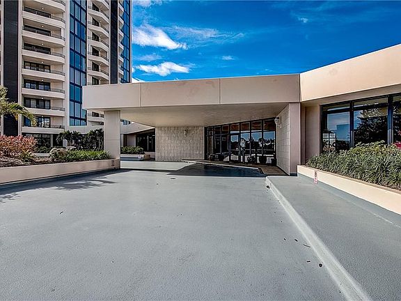 3rd image of 1 Oceans West Blvd APT 20A4