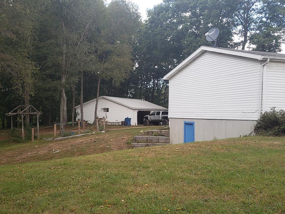 2nd image of 4109-3 1/2 Mile Rd