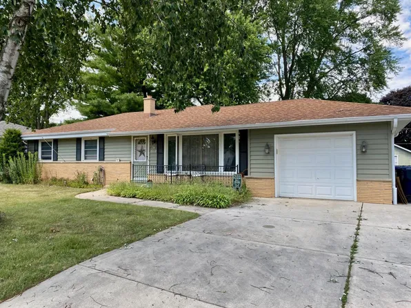 N62W23774 Sunset DRIVE, Sussex, WI 53089