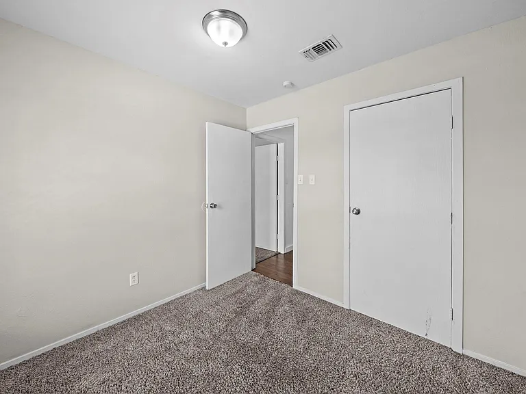 16723 Running Quail Ct — Photo 32