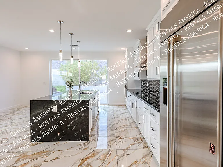 347 E La Mirada Dr — Photo 19