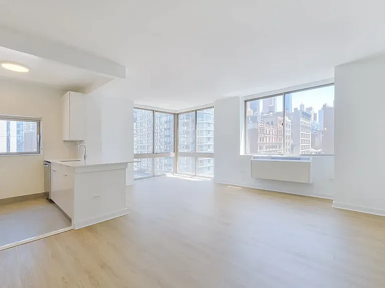 777 Avenue Of The Americas #27A — Photo 15