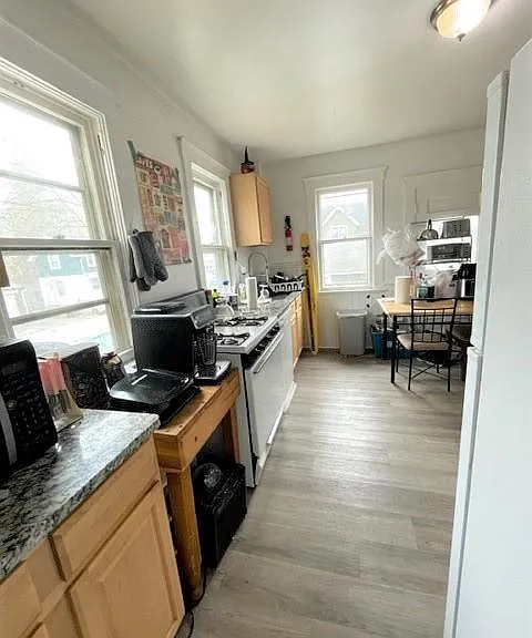 Another view of kitchen