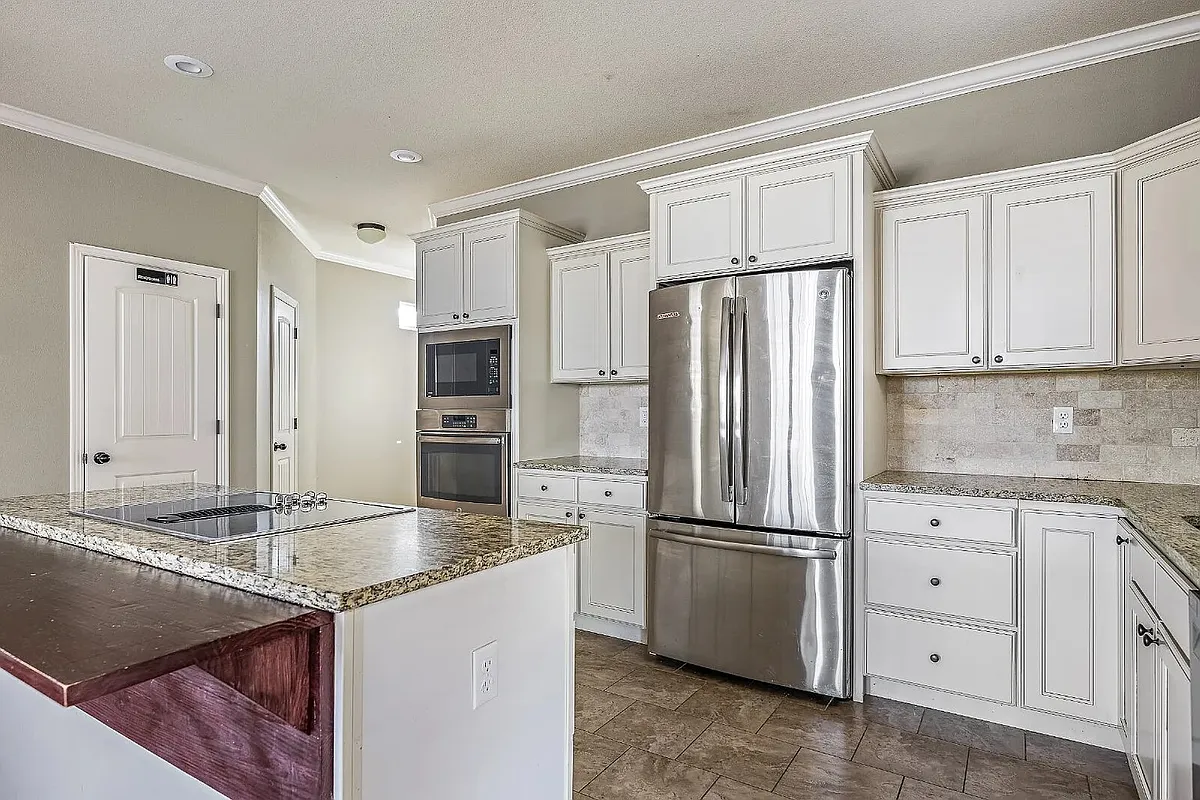 Building Photo - 537 N Keats Dr