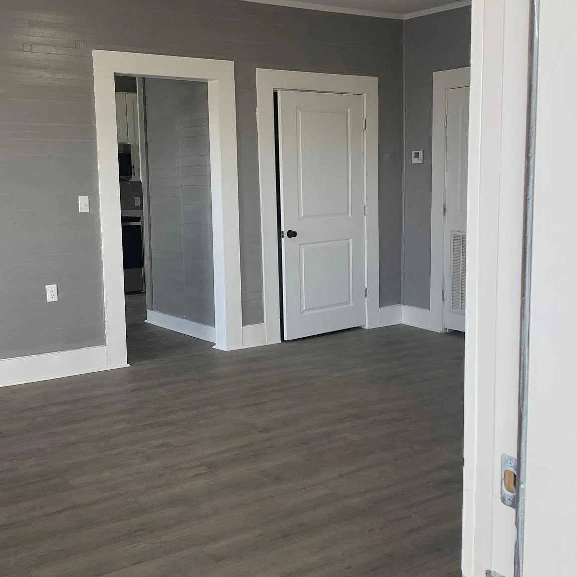 2 bed, 1100 sqft, $950 — Photo 3