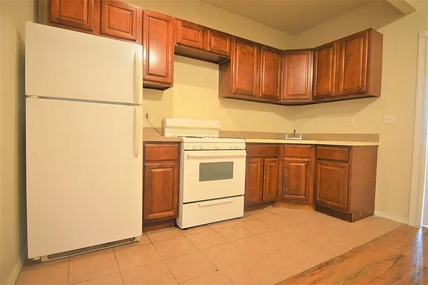 Rented by Grand Town Listings | media 9