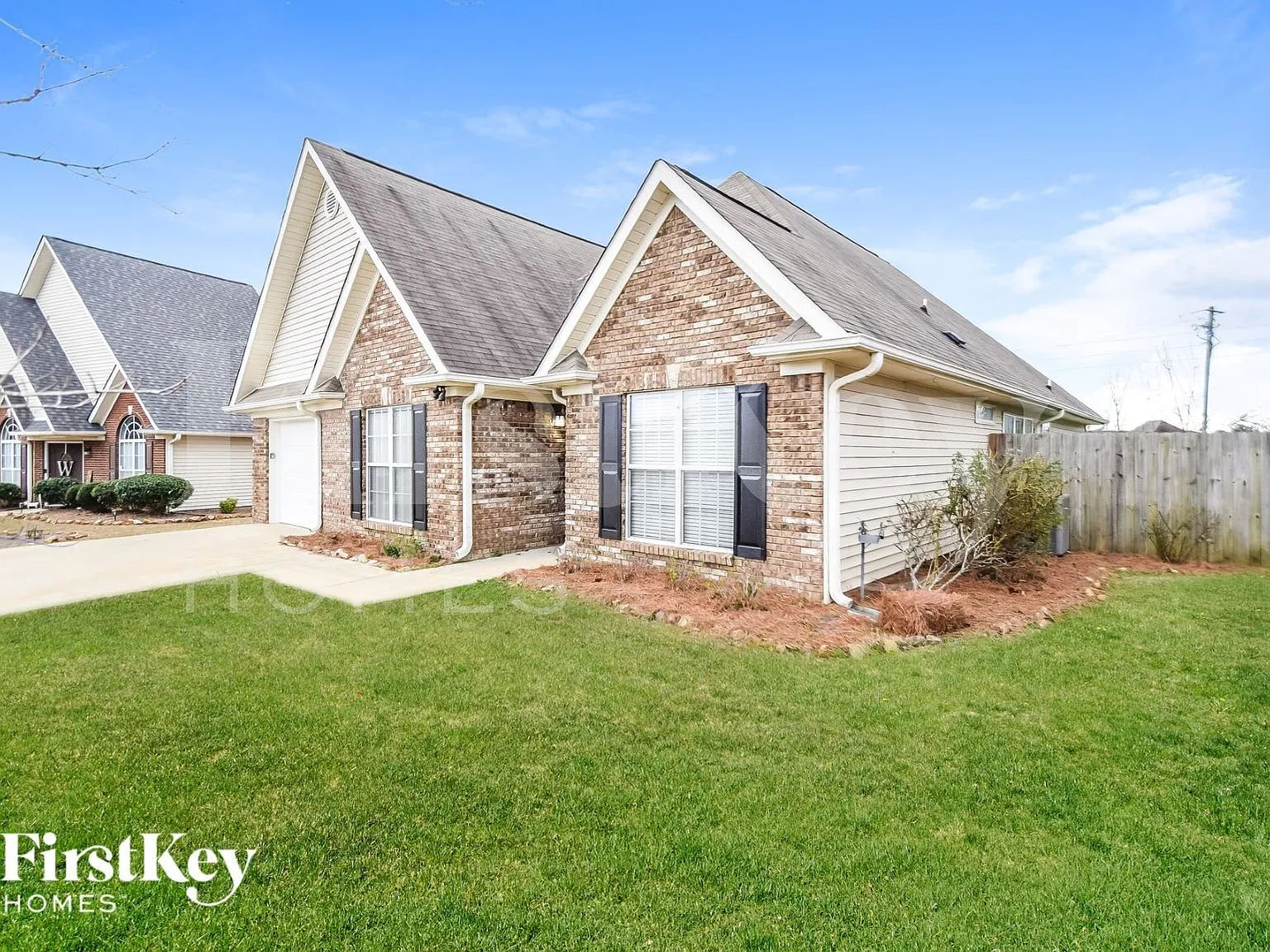 3 bed, 2.0 bath, 1648 sqft, $2,030 — Photo 2