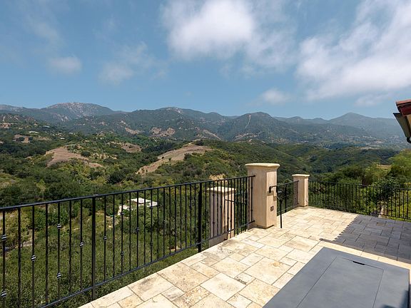 2nd image of 219 Conejo Rd