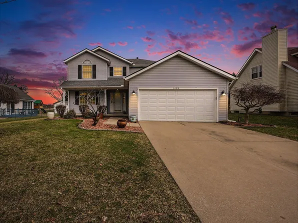 1498 Middlewood Dr, Saline, MI 48176