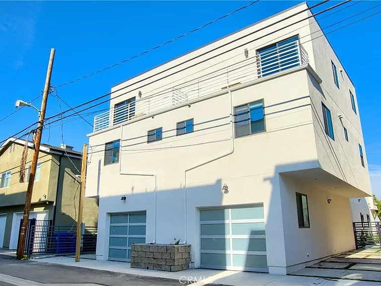 4455 S Slauson Ave — Photo 16