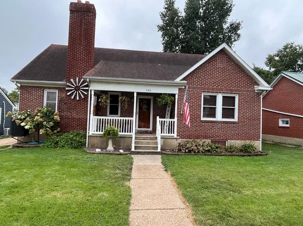 424 W 10th St, Hermann, MO 65041