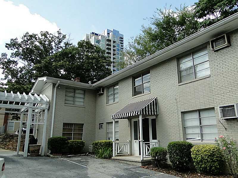2nd image of 816 Piedmont Ave NE APT 10