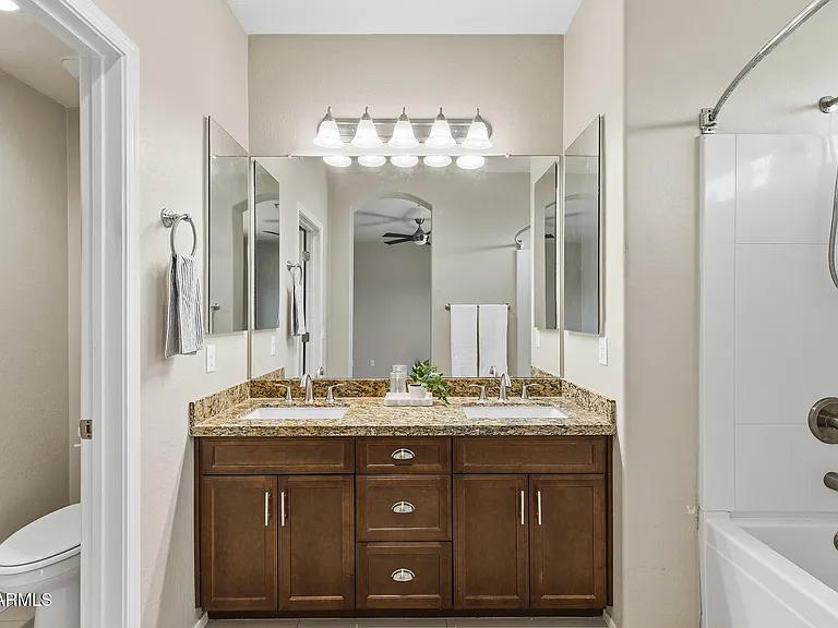 21655 N 36th Ave #106 — Photo 25