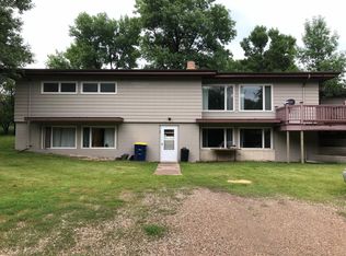 601 12th St NW, Jamestown, ND 58401