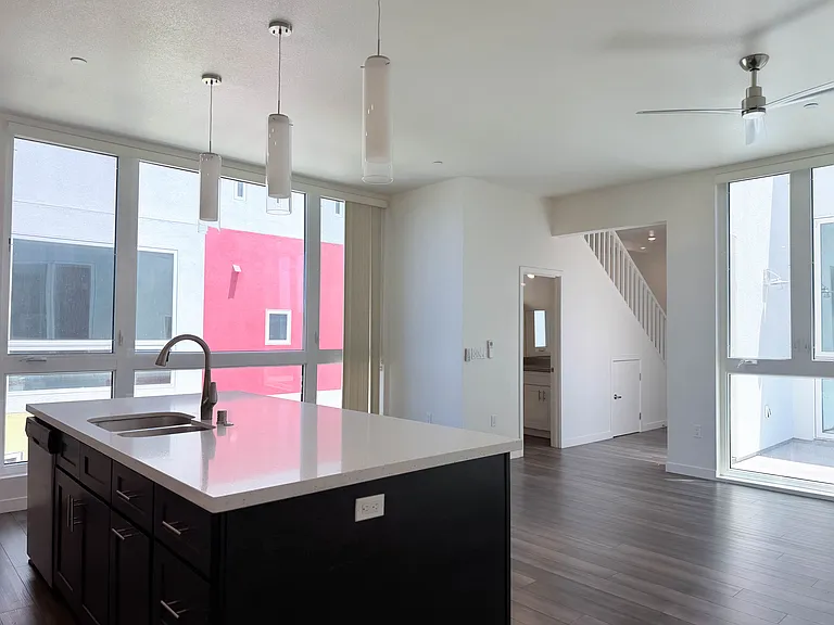 3778 Park Blvd #6 — Photo 9