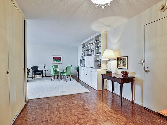 4th image of 2444 Madison Rd Unit 1908