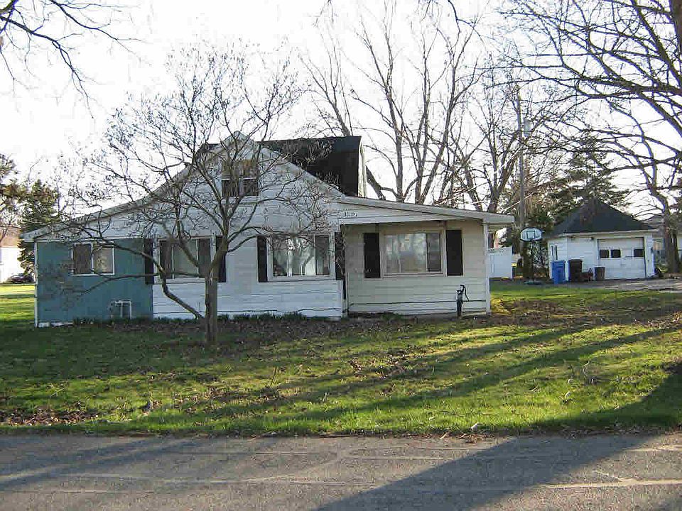 1st image of 3196 Grandview Dr