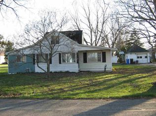 3196 Grandview Dr, Crystal Falls, MI 48162