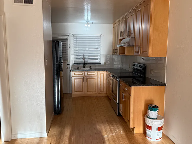 719 17th Ave #2 — Photo 4